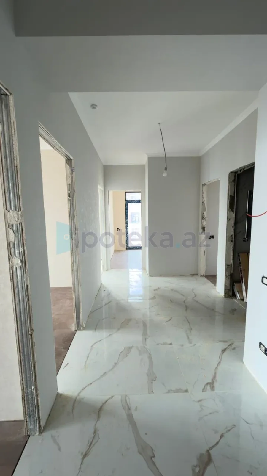 Satılır 4 otaqlı yeni tikili 104 m²