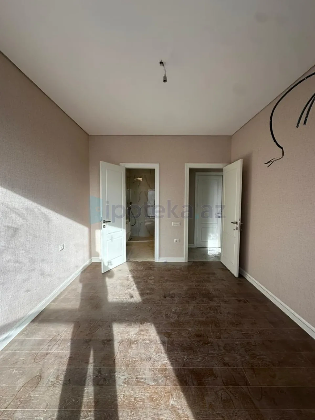 Satılır 3 otaqlı yeni tikili 83.6 m²