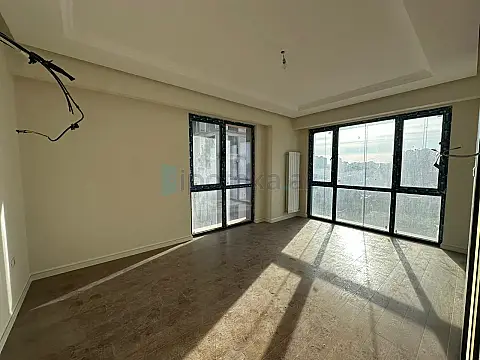 Satılır 3 otaqlı yeni tikili 83.6 m²
