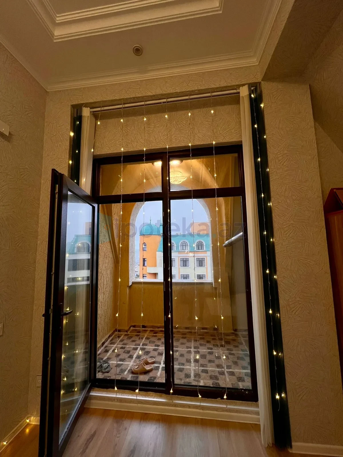 Satılır 3 otaqlı yeni tikili 73 m²