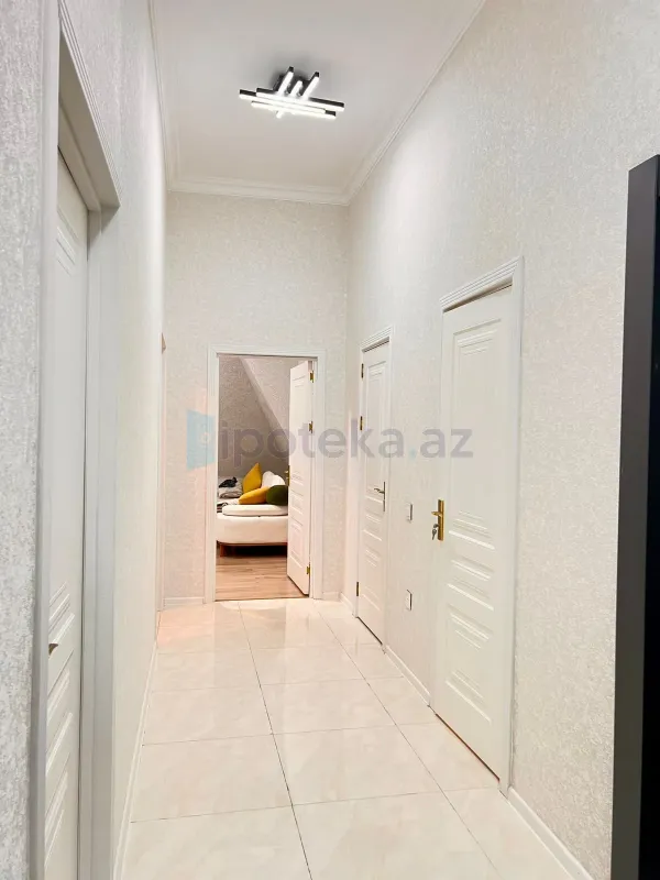 Satılır 3 otaqlı yeni tikili 73 m²