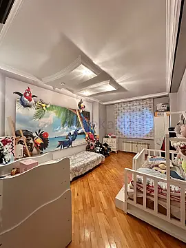 Satılır 3 otaqlı yeni tikili 130 m²