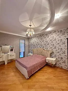 Satılır 3 otaqlı yeni tikili 130 m²