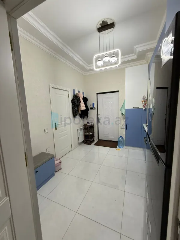Satılır 2 otaqlı yeni tikili 72 m²