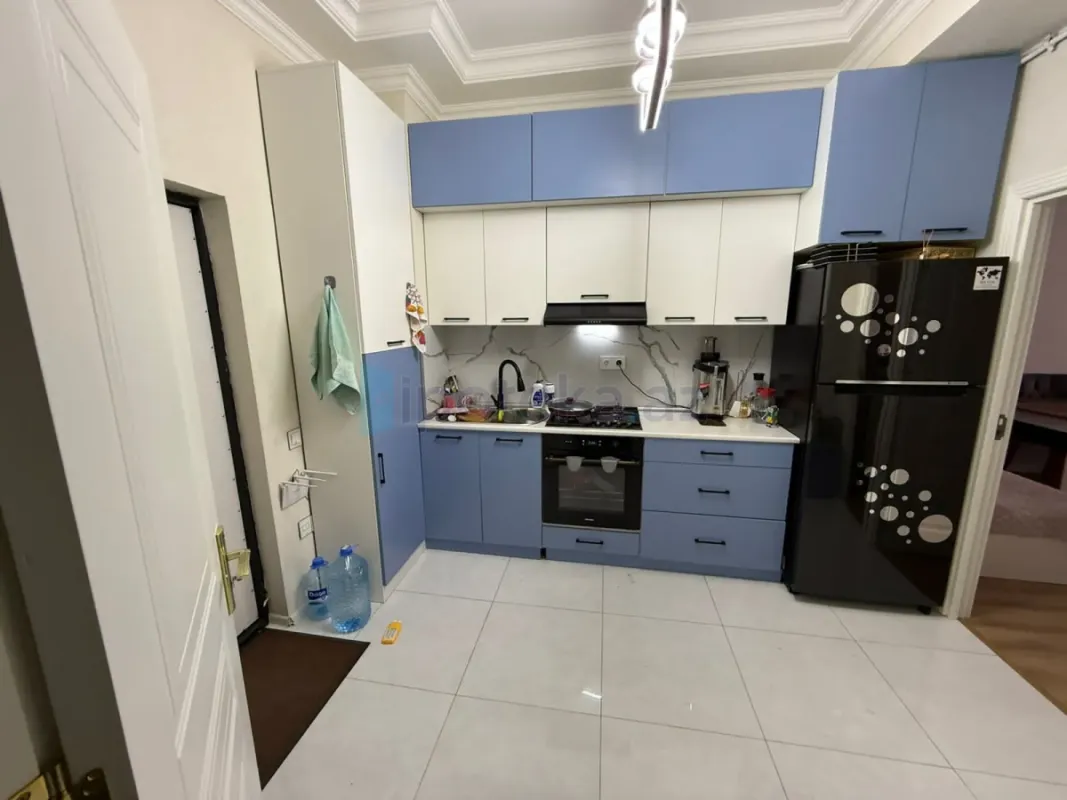 Satılır 2 otaqlı yeni tikili 72 m²