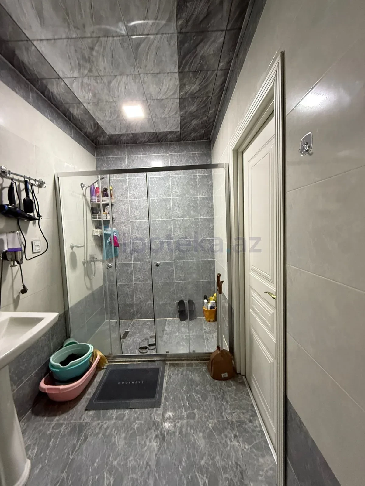 Satılır 2 otaqlı yeni tikili 72 m²