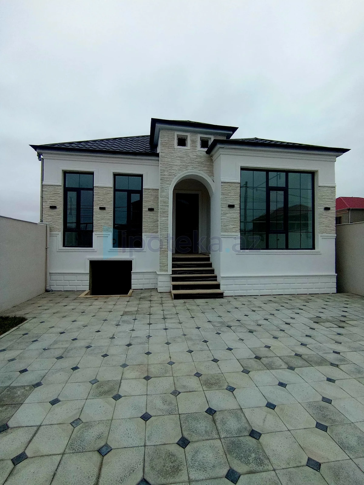 Satılır 4 otaqlı həyət evi 120 m²
