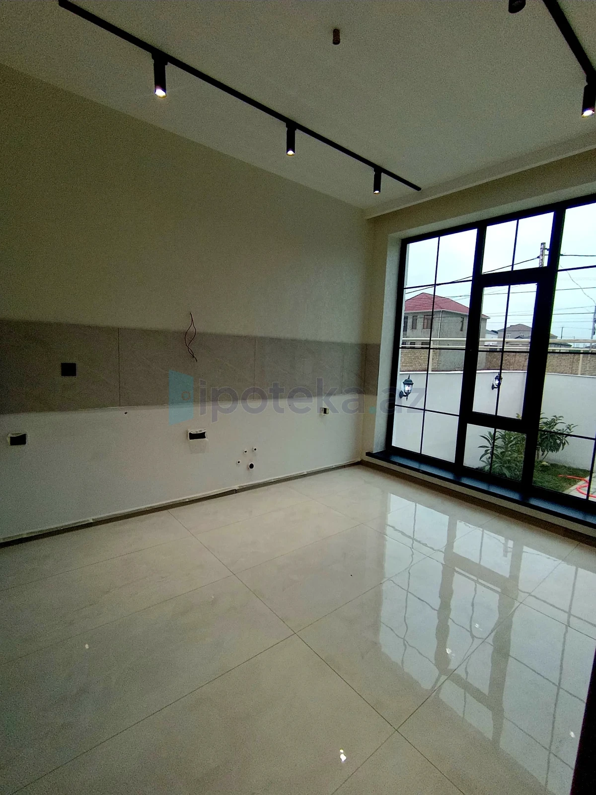 Satılır 4 otaqlı həyət evi 120 m²