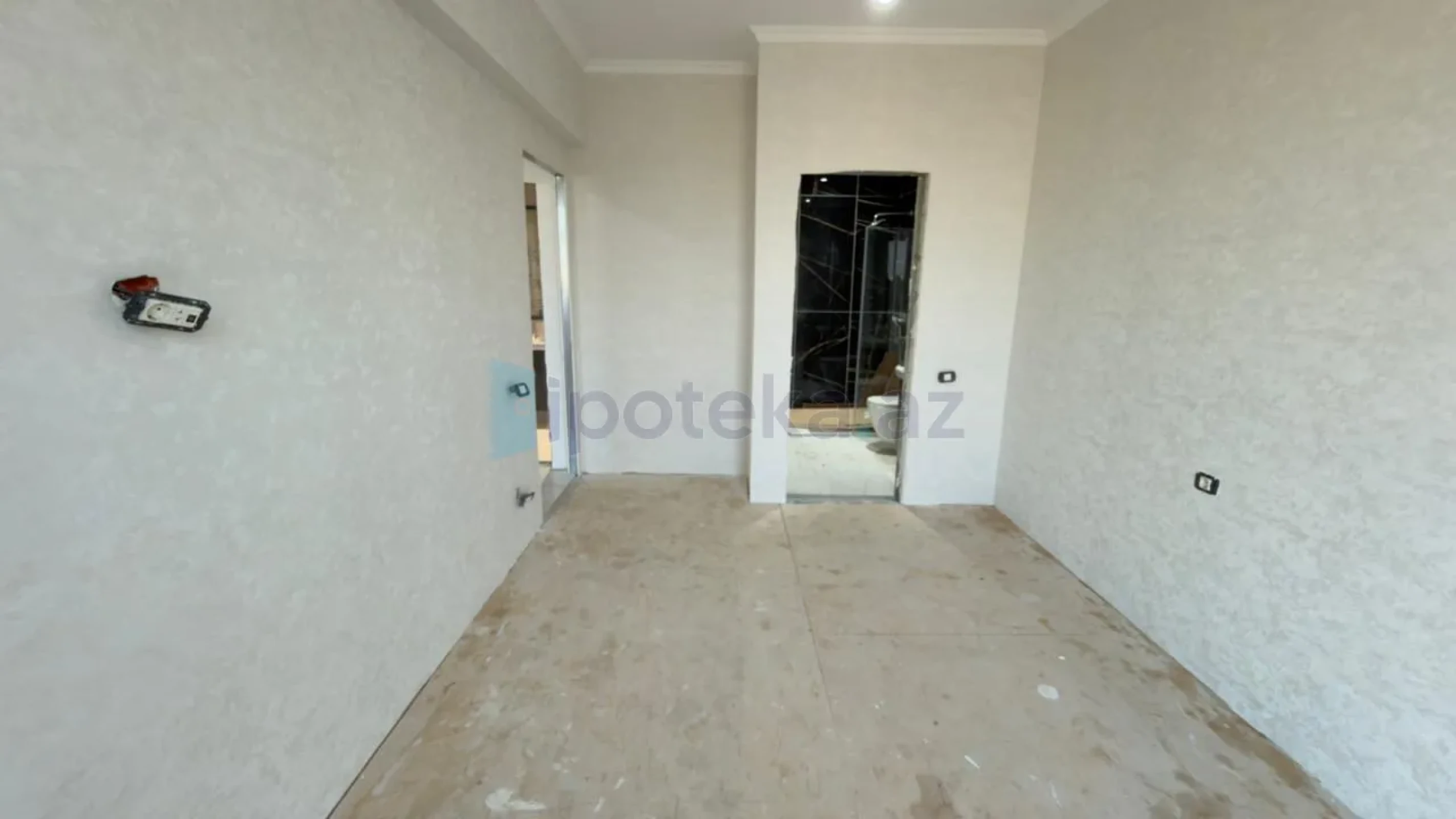 Satılır 3 otaqlı yeni tikili 86 m²