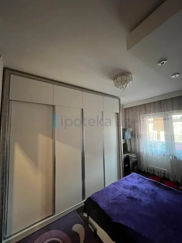 Satılır 2 otaqlı köhnə tikili 65 m²