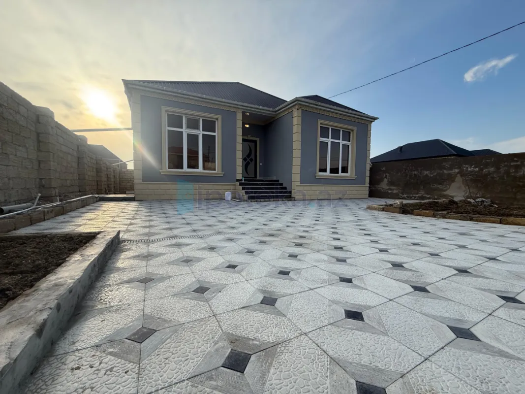 Satılır 3 otaqlı həyət evi 100 m²