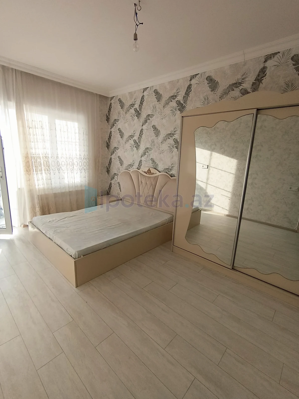 Satılır 4 otaqlı həyət evi 140 m²