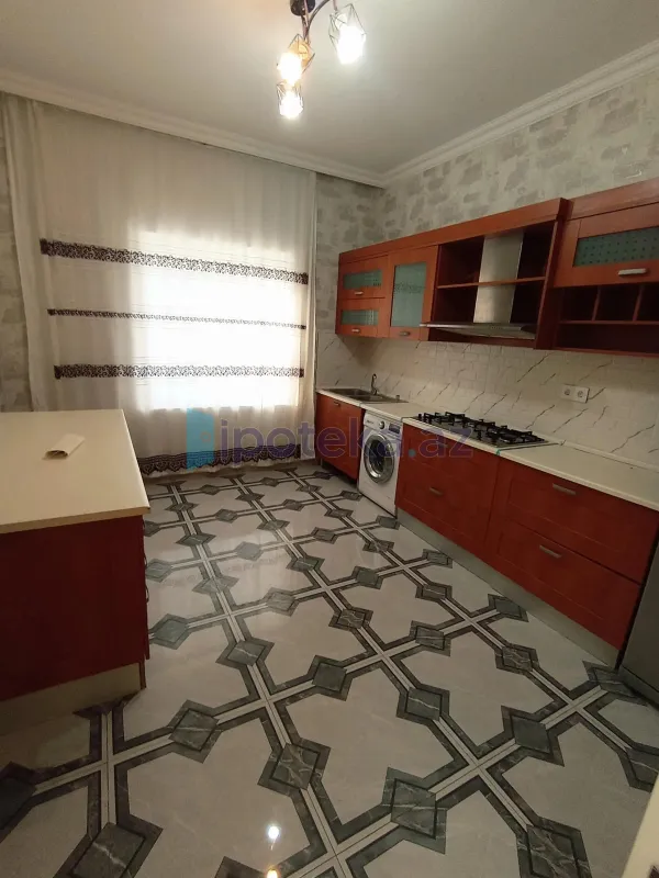 Satılır 4 otaqlı həyət evi 140 m²