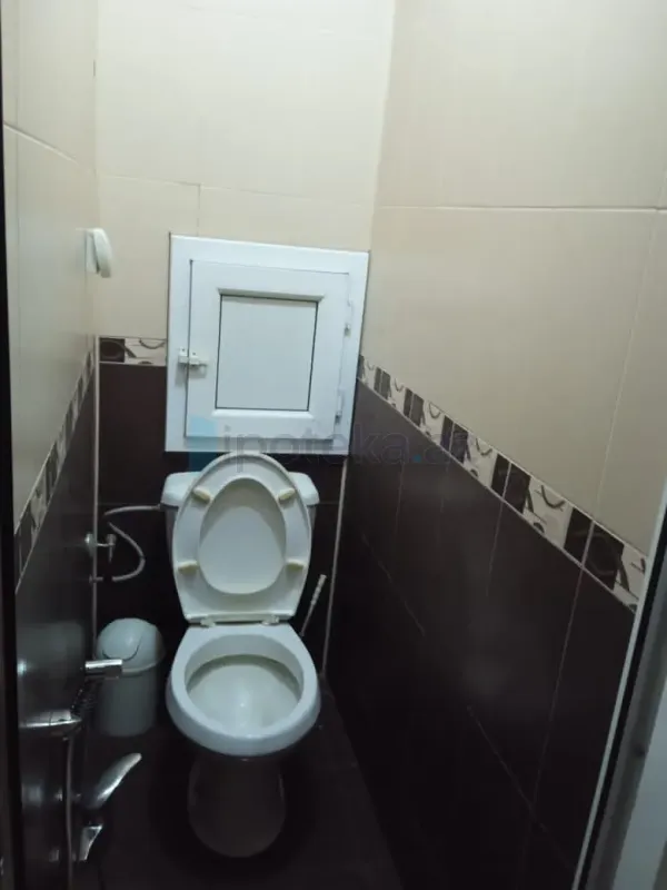 Satılır 3 otaqlı köhnə tikili 90 m²