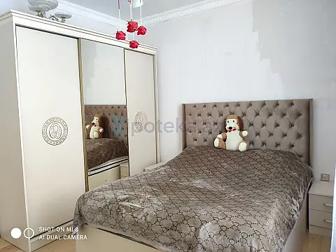 Satılır 7 otaqlı həyət evi 200 m²