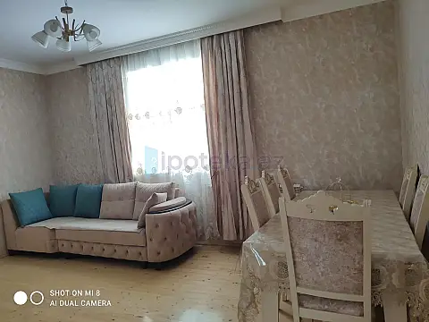 Satılır 7 otaqlı həyət evi 200 m²
