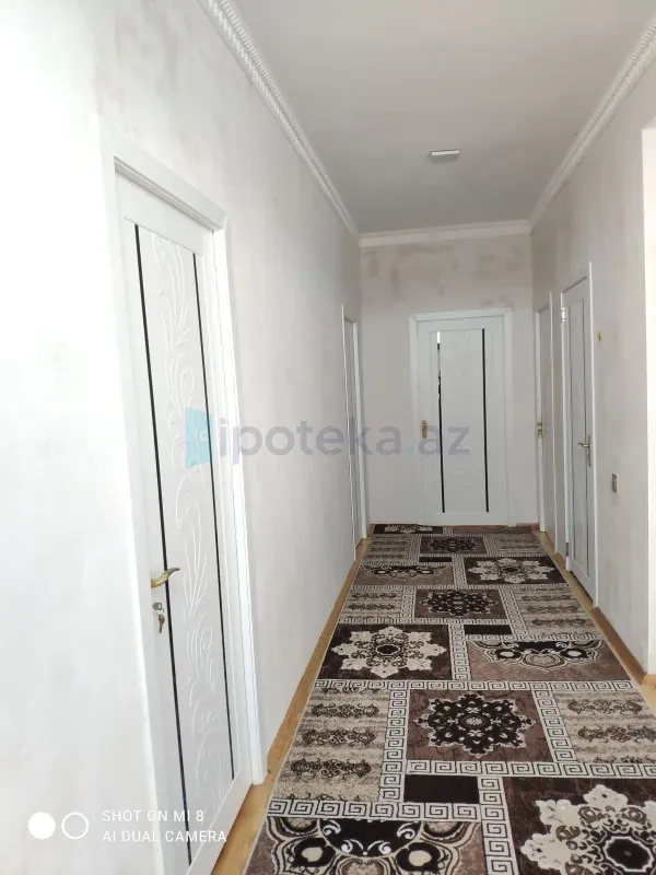 Satılır 7 otaqlı həyət evi 200 m²