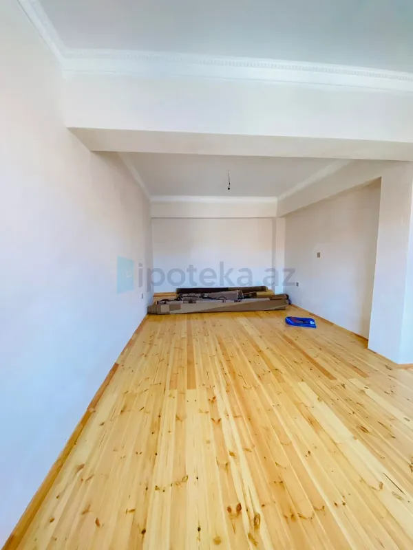 Satılır 7 otaqlı həyət evi 200 m²