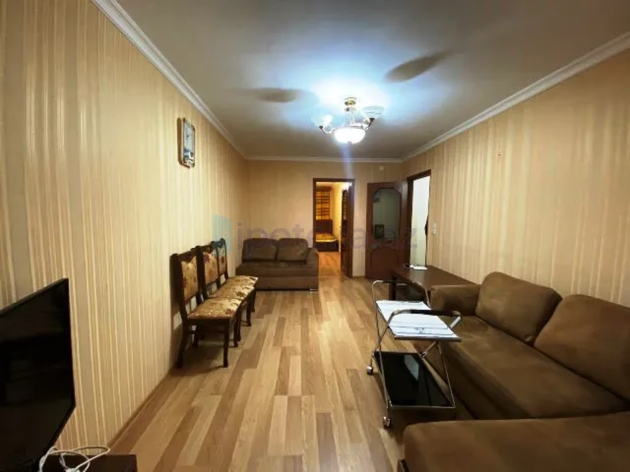 Satılır 2 otaqlı köhnə tikili 50 m²