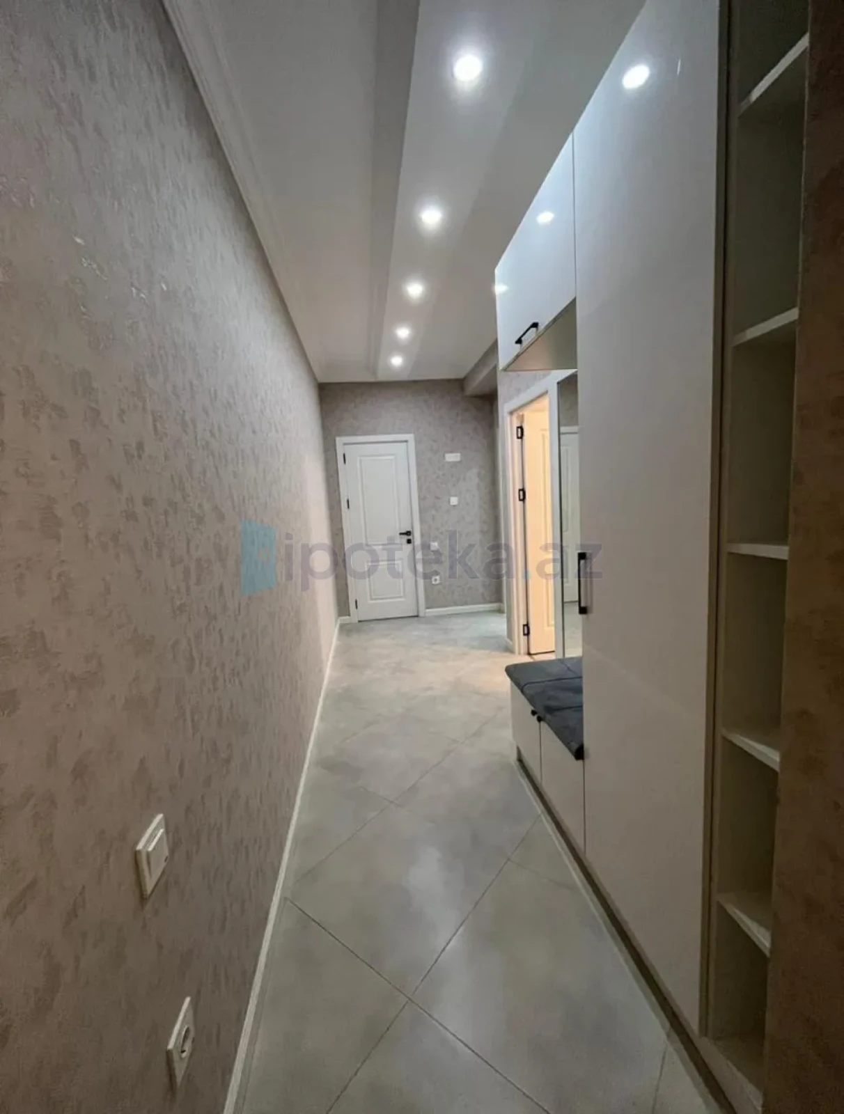 Satılır 2 otaqlı yeni tikili 56 m²