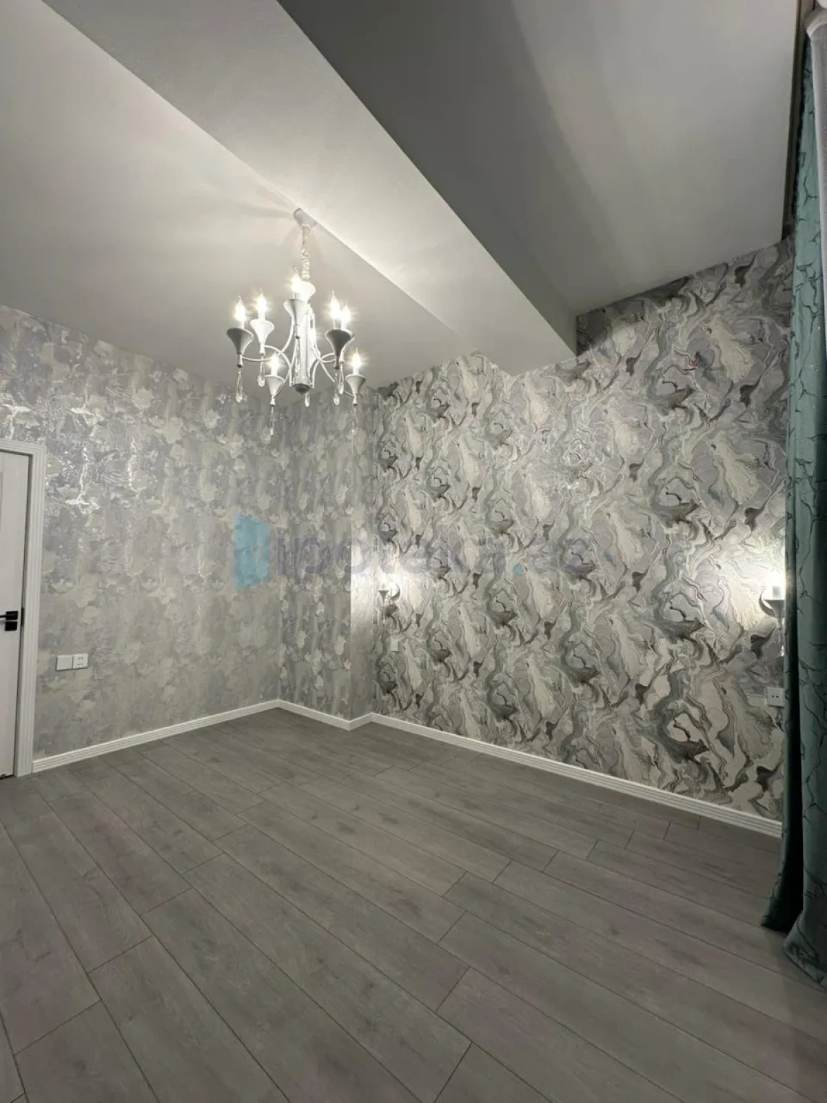 Satılır 2 otaqlı yeni tikili 55 m²