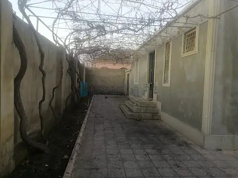 Satılır 3 otaqlı mənzil 170 m²