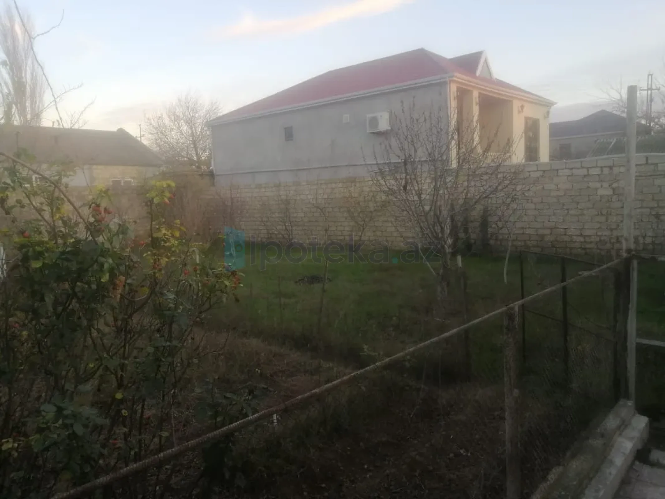 Satılır 3 otaqlı mənzil 170 m²