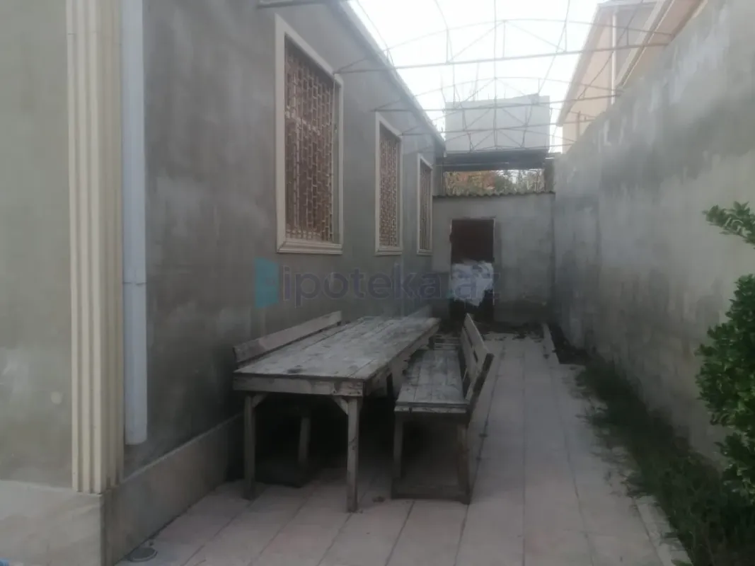 Satılır 3 otaqlı mənzil 170 m²