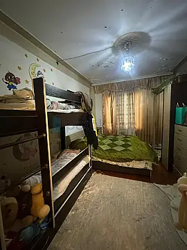 Satılır 2 otaqlı köhnə tikili 60 m²