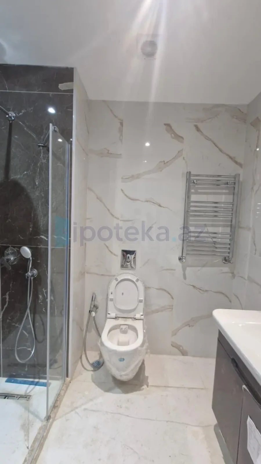 Satılır 3 otaqlı yeni tikili 71 m²