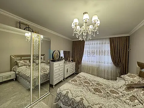 Satılır 3 otaqlı köhnə tikili 80 m²