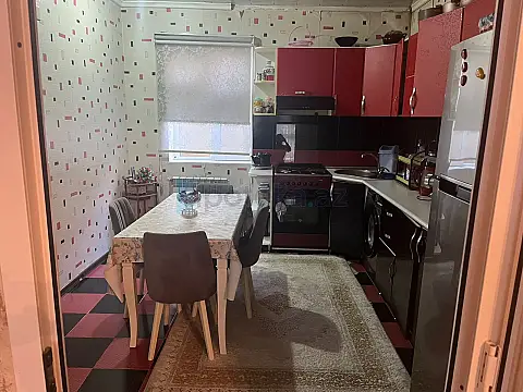 Satılır 5 otaqlı həyət evi 150 m²