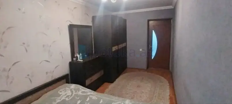Satılır 3 otaqlı köhnə tikili 70 m²