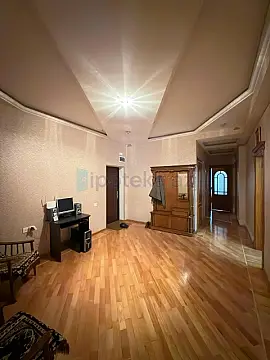 Satılır 3 otaqlı yeni tikili 140 m²