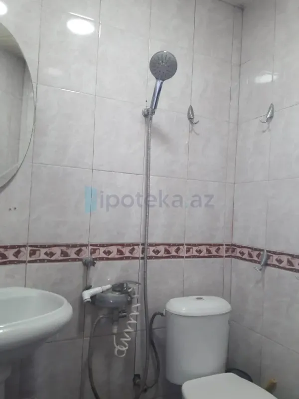 Satılır 3 otaqlı köhnə tikili 90 m²