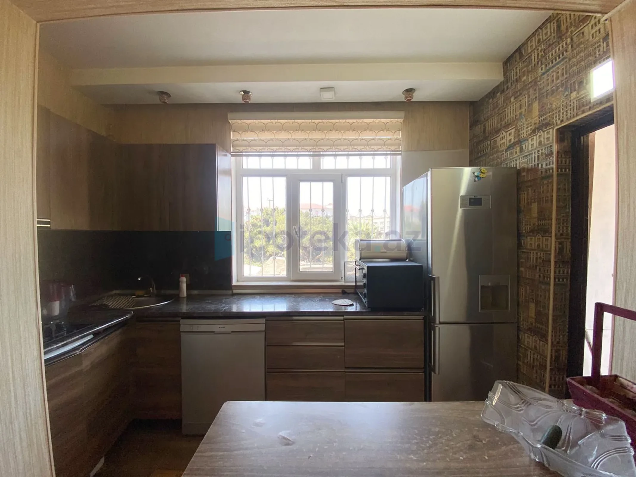 Satılır 3 otaqlı köhnə tikili 70 m²