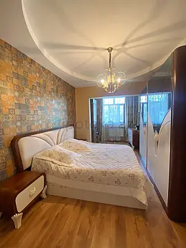 Satılır 3 otaqlı köhnə tikili 70 m²