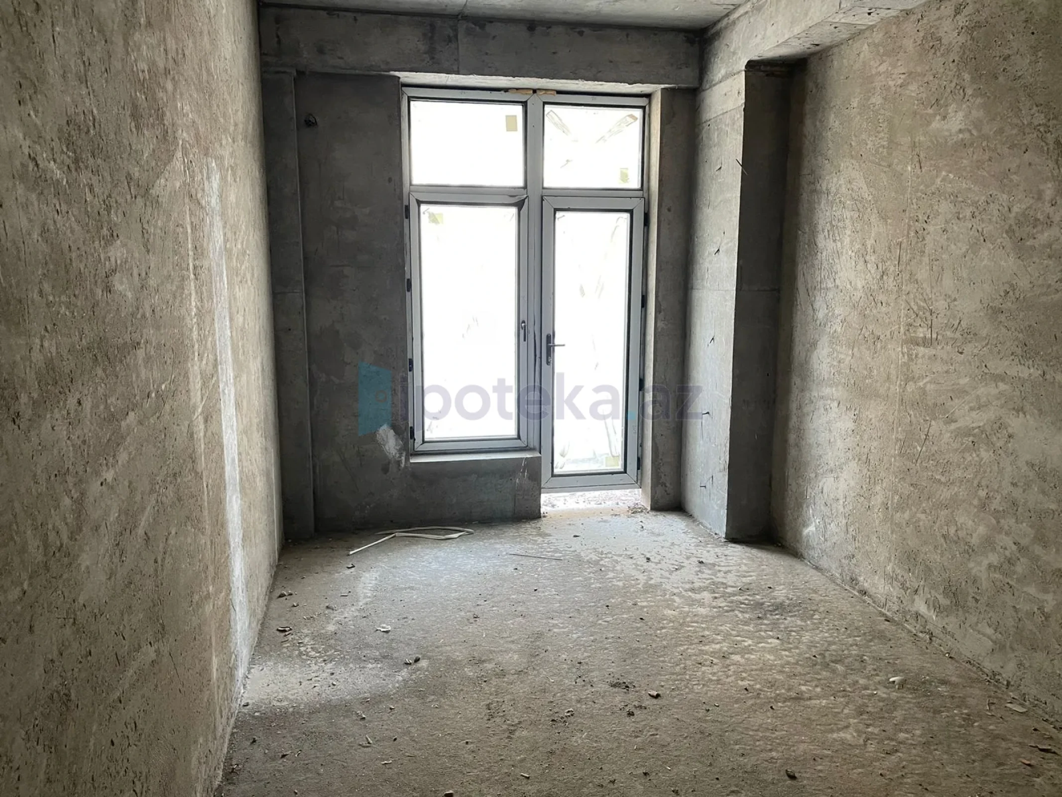 Satılır 3 otaqlı yeni tikili 115 m²