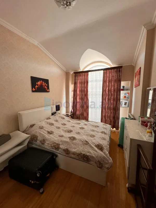 Satılır 2 otaqlı yeni tikili 50 m²