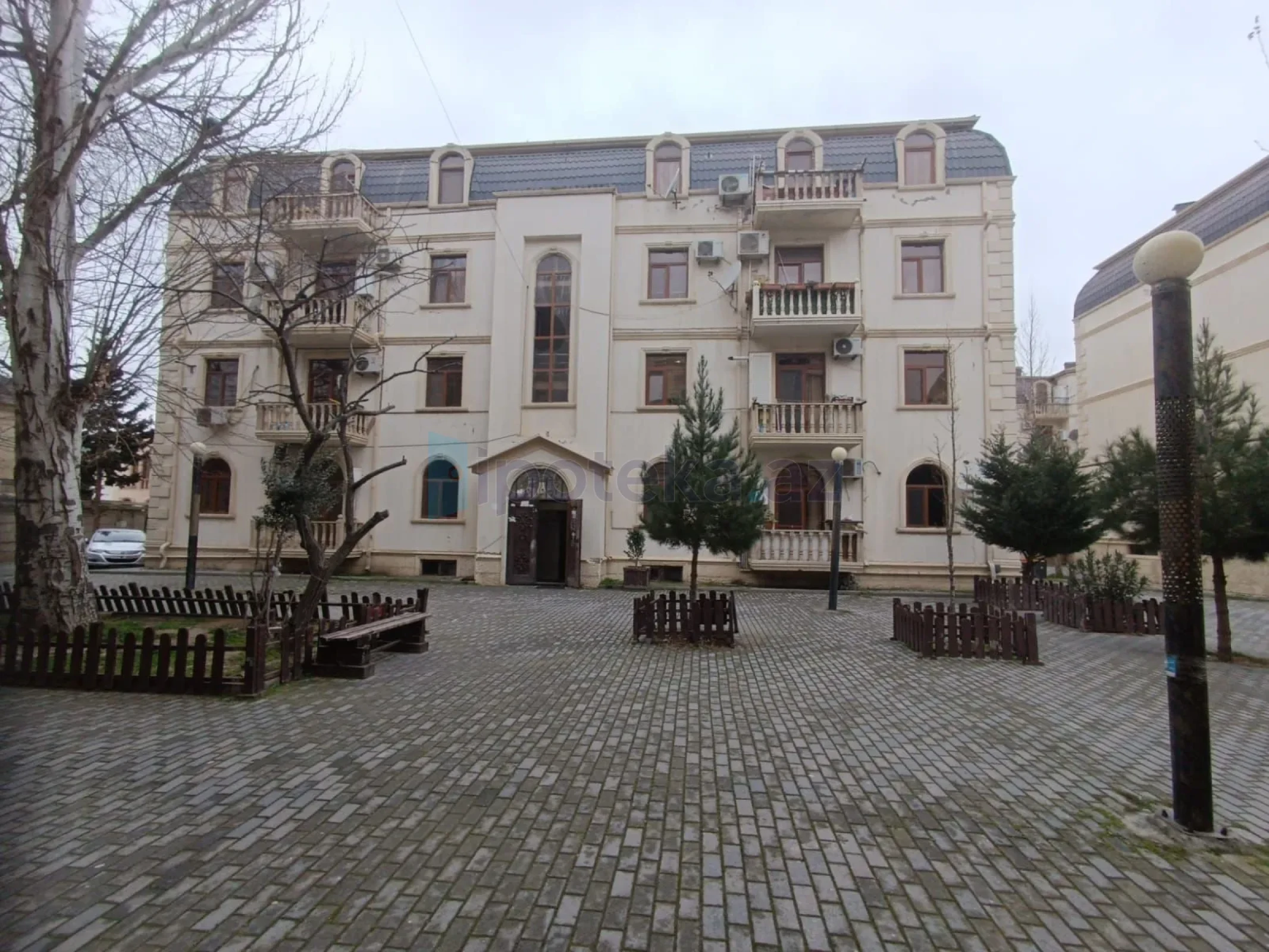 Satılır 3 otaqlı yeni tikili 88 m²