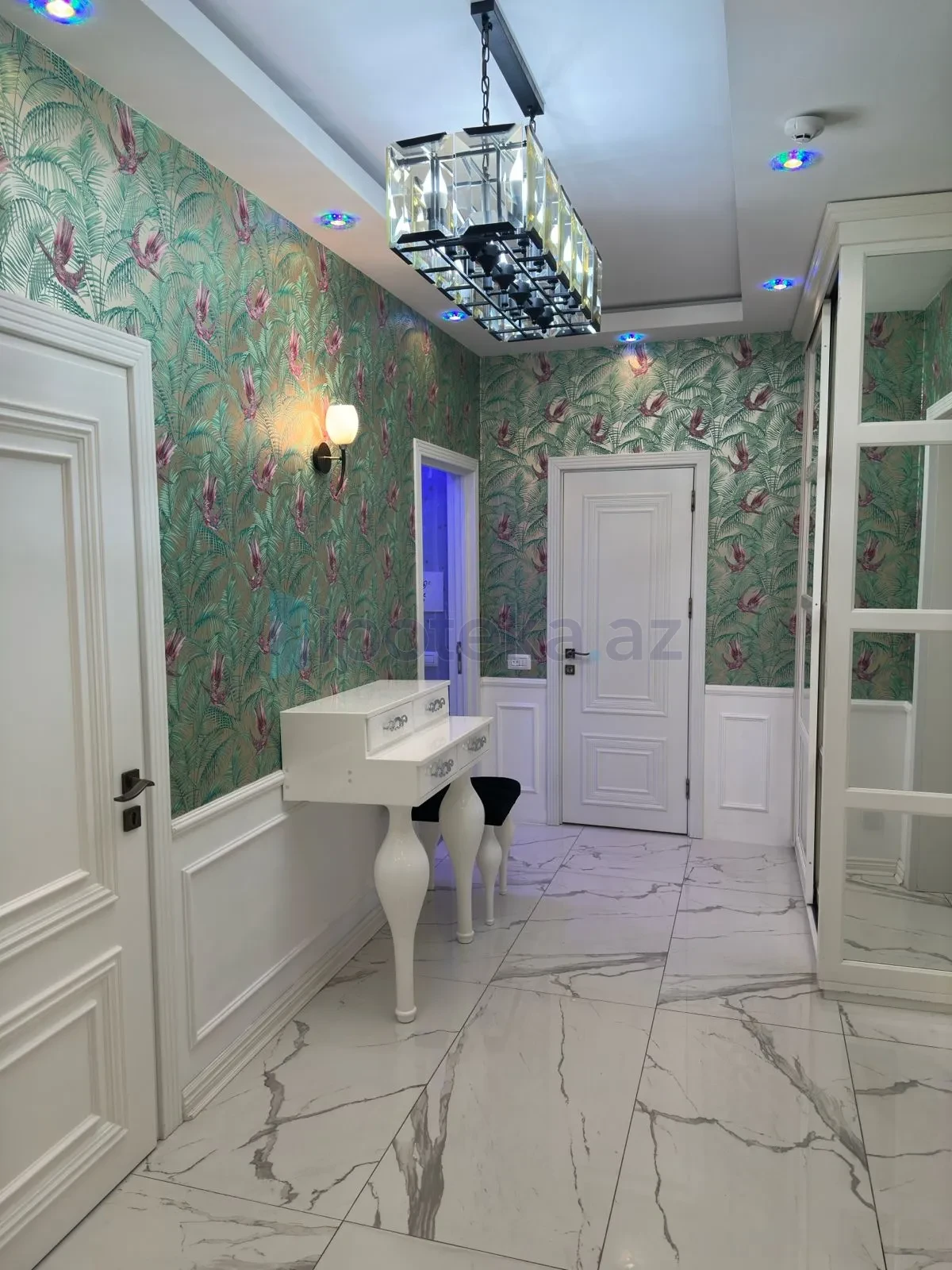 Satılır 3 otaqlı yeni tikili 90 m²