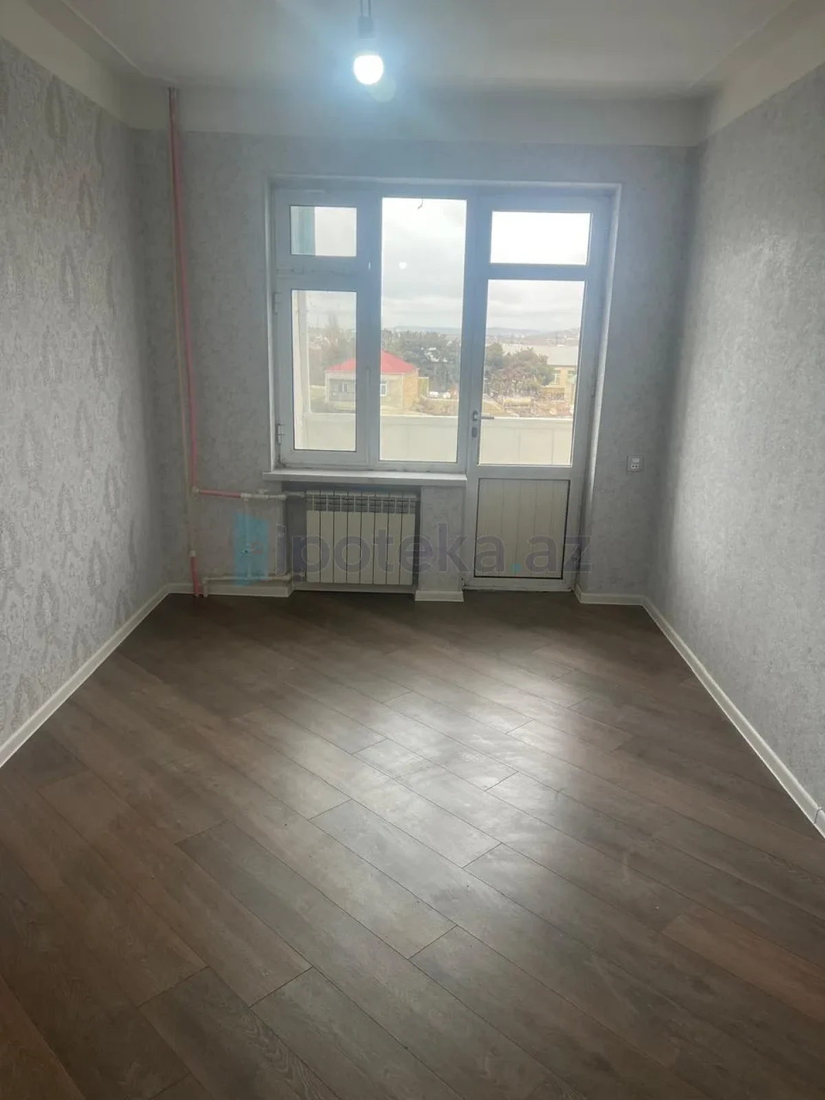 Satılır 4 otaqlı köhnə tikili 73.3 m²
