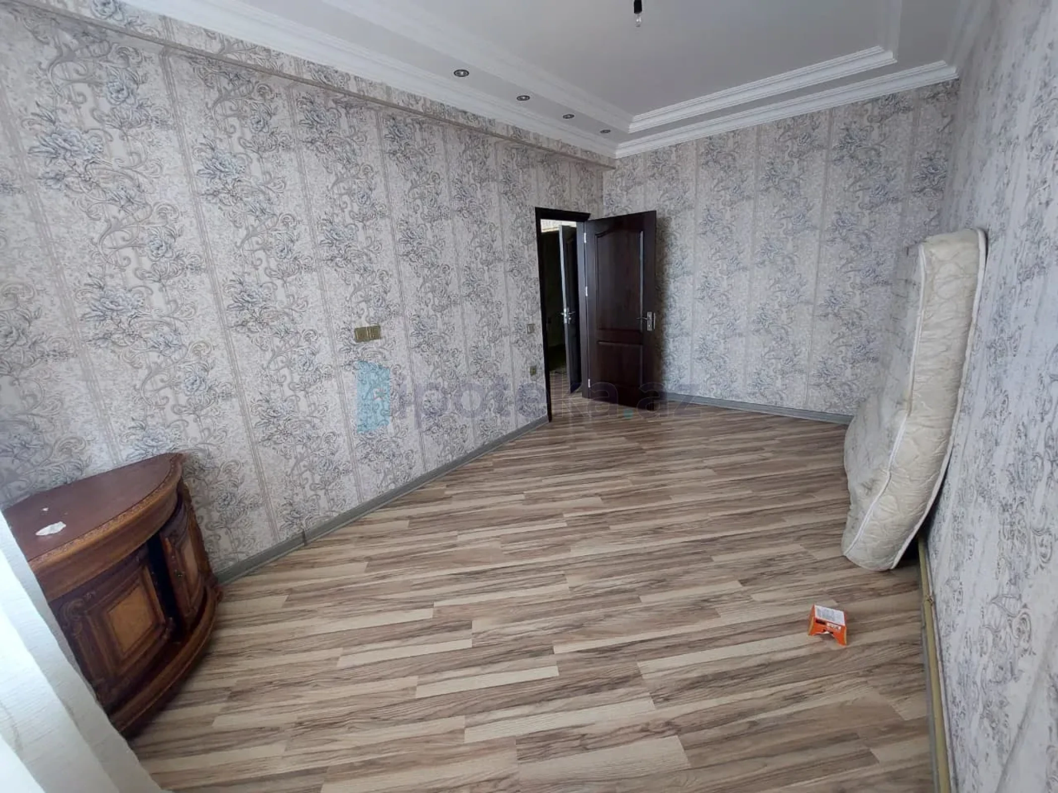 Satılır 2 otaqlı yeni tikili 68 m²