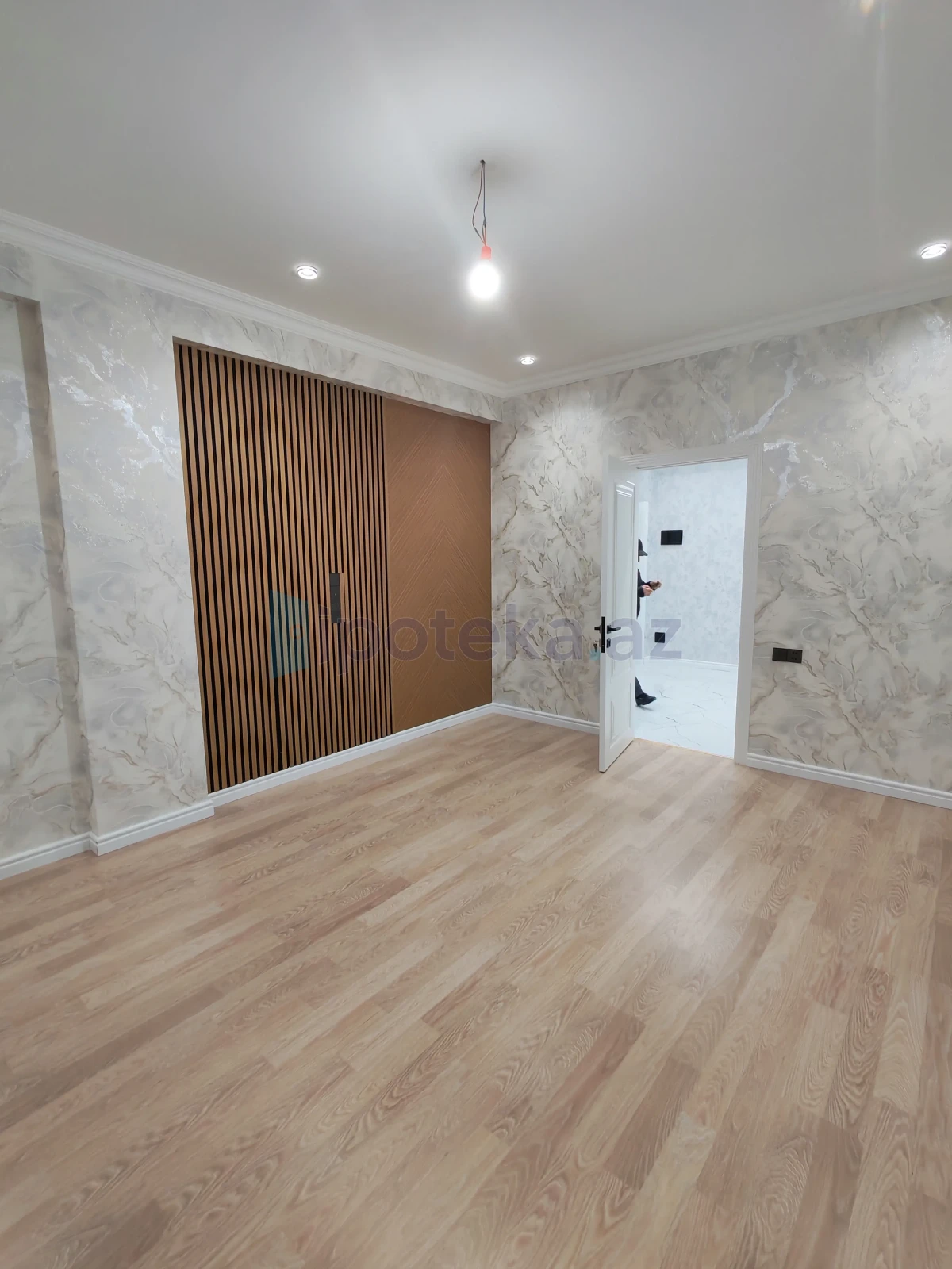 Satılır 2 otaqlı yeni tikili 78 m²