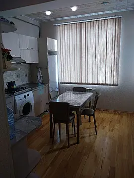 Satılır 2 otaqlı yeni tikili 77 m²