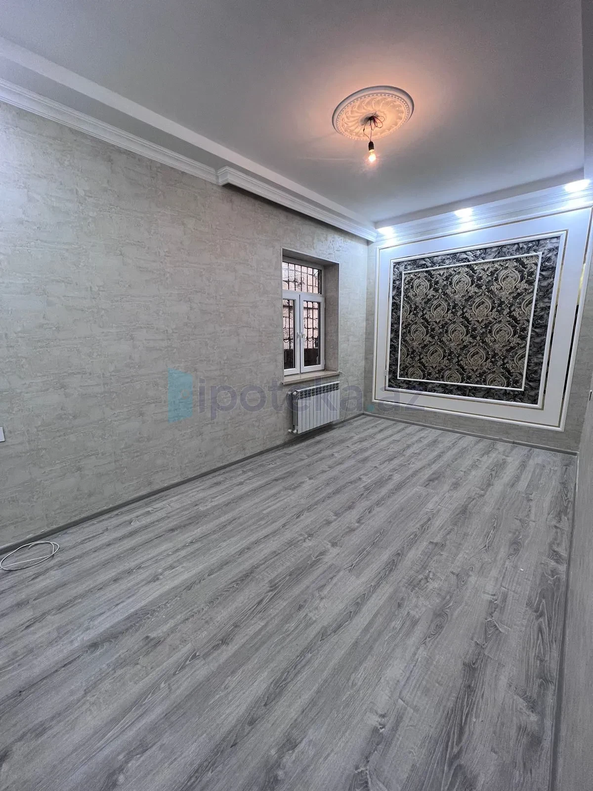 Satılır 3 otaqlı köhnə tikili 112 m²