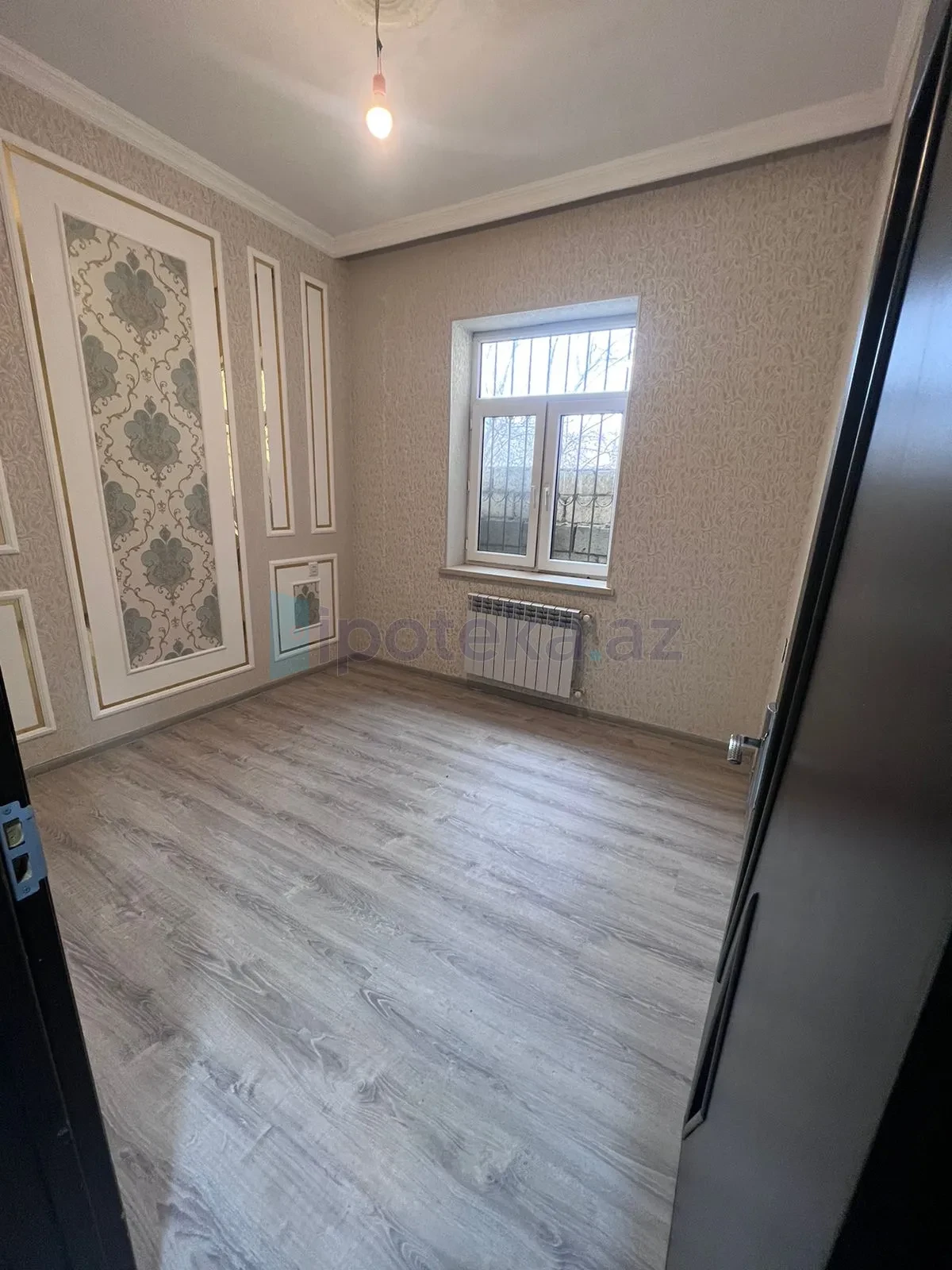 Satılır 3 otaqlı köhnə tikili 112 m²