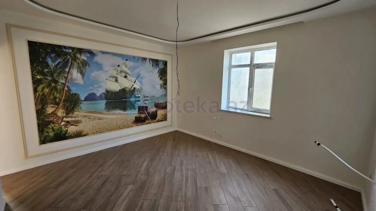 Satılır 5 otaqlı həyət evi 200 m²