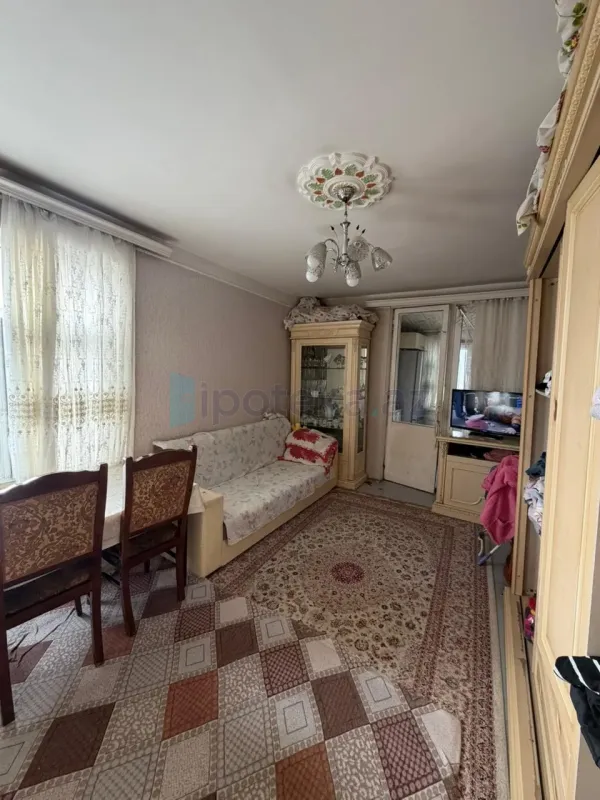 Satılır 2 otaqlı köhnə tikili 35 m²
