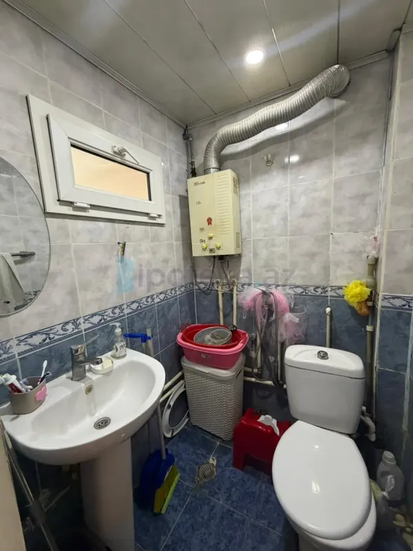 Satılır 2 otaqlı köhnə tikili 35 m²